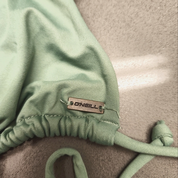 O'Neill SALTWATER SOLIDS VENICE TRIANGLE Bikini Set Size M - Picture 2 of 5